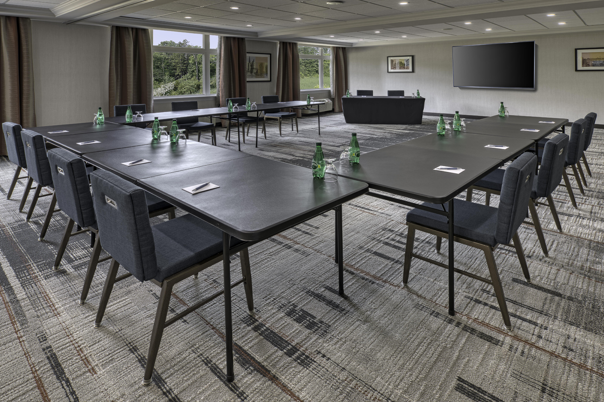 Four Points by Sheraton Collingwood meeting room